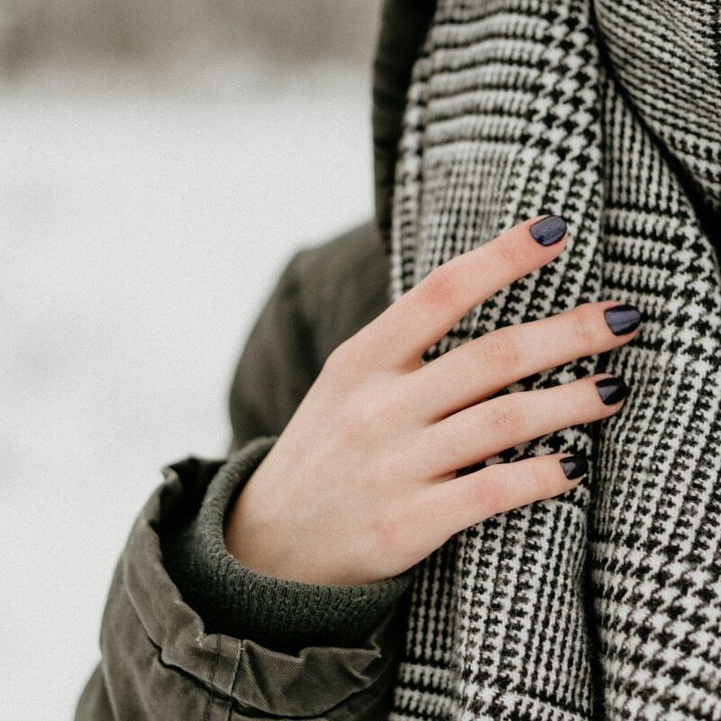 simple nails for winter