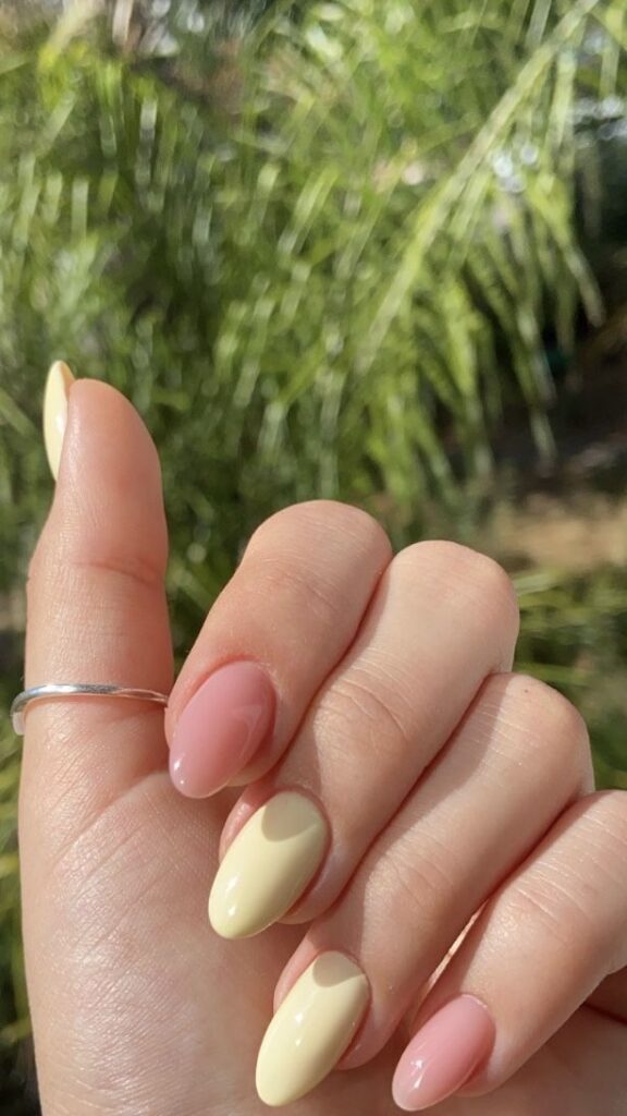 minimalist spring nails